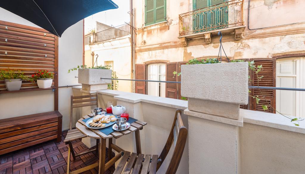 Castelletto Suite La Marina Cagliari Exterior foto